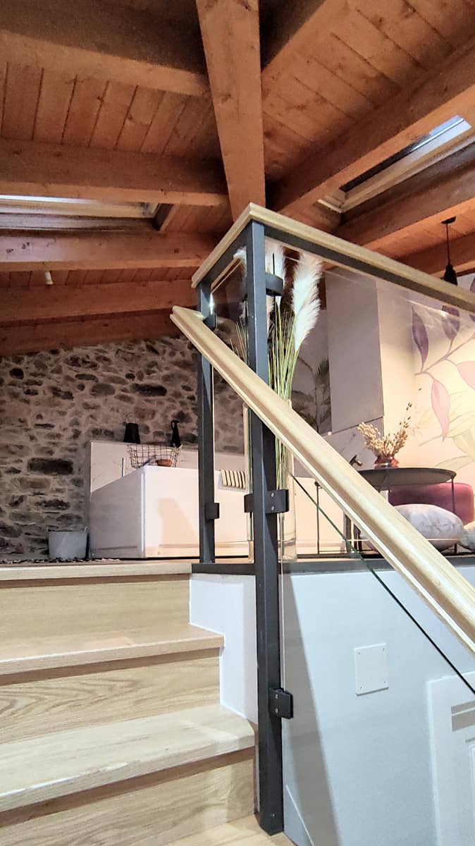 Apartamento 3 Premium Tremiñá - Bañera hidromasaje dormitorio 1