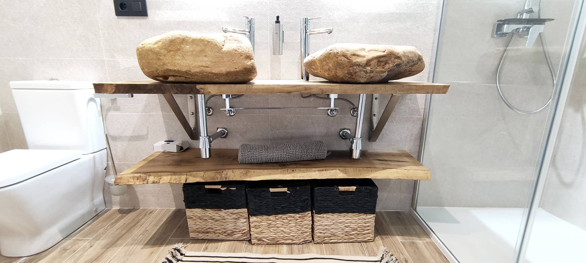 Apartamento 3 Premium Tremiñá - Iluminación ambiental nocturna