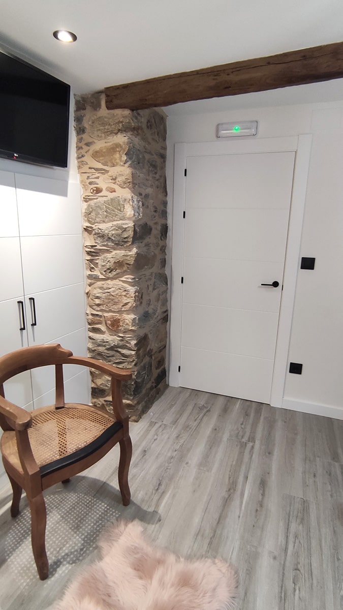 Apartamento 2 Tremiñá - Sofá cama desplegado para invitados